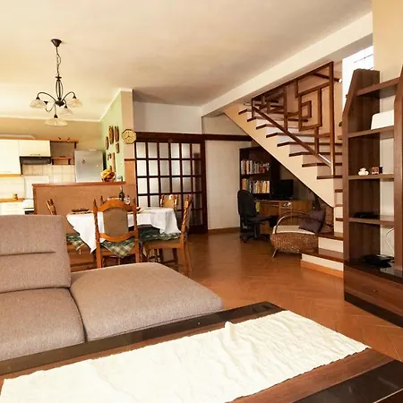 House بولا